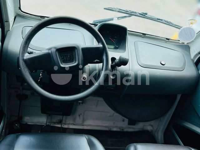 Bajaj Qute 2018 photo 5