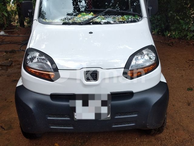 Bajaj Qute 2019 photo 2