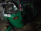 Bajaj RE 2000