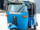 Bajaj RE 2000