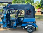 Bajaj RE 2017