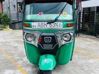 Bajaj RE 2017