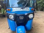 Bajaj RE 2017