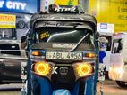 Bajaj RE 2018