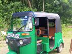 Bajaj RE 2019