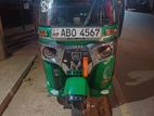 Bajaj RE 2019
