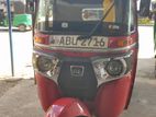 Bajaj RE 2019