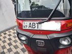 Bajaj RE 2019