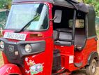 Bajaj RE 2019
