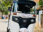 Bajaj RE 2019