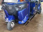 Bajaj RE 2019