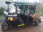 Bajaj RE 205 2011