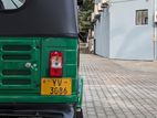 Bajaj RE 205 2011