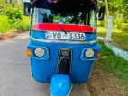 Bajaj RE 205 2011