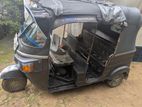 Bajaj RE 205 2011