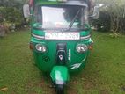 Bajaj RE 205 2011
