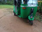 Bajaj RE 205 2011