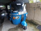 Bajaj RE 205 2012