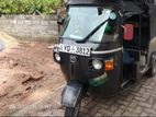 Bajaj RE 205 2012