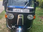 Bajaj RE 205 2013