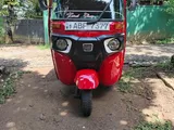 Bajaj RE 205 2015