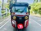 Bajaj RE 205 2015
