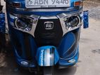 Bajaj RE 205 2016