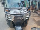 Bajaj RE 205 2016