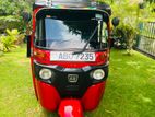 Bajaj RE 205 2016