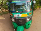 Bajaj RE 205 2016