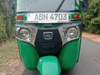 Bajaj RE 205 2016