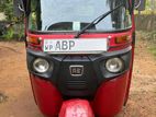 Bajaj RE 2017