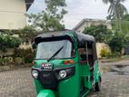 Bajaj RE 205 2025