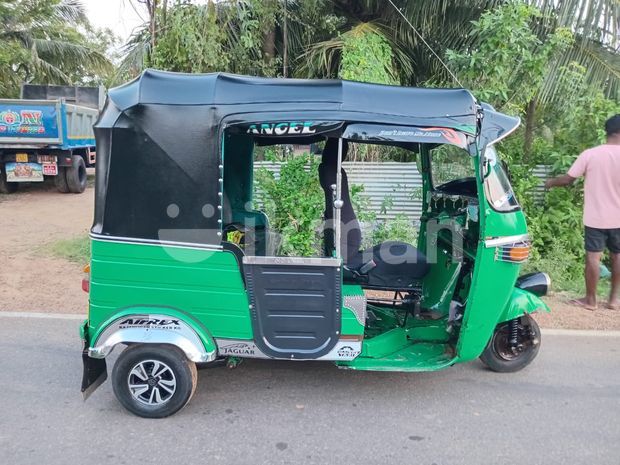 Bajaj RE 4 Stork 2010