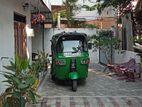 Bajaj RE AAH 2013