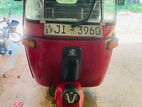 Bajaj RE 2004