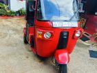 Bajaj RE red 2010