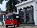 Bajaj RE top condition 2010