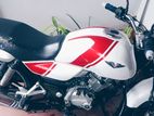 Bajaj V15 2015