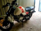 Bajaj V15 2017