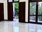 ( BAR4206) Upper floor house in Thalawathugoda