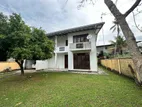 Battaramulla : 4BR (15P) House for Sale at Thalangama North