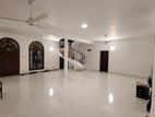 Battaramulla : 8BR Spacious House for rent at Pelawatta