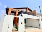 Battaramulla Architect-Designed Super Luxury House for Sale