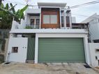 Battaramulla Architecture Designed Super Luxury Three Storey House