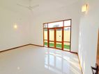Battaramulla : Brand New 4BR ( 6.9P) House for Sale