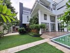 Battaramulla Luxurious and Specious House for Sale