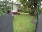 Battaramulla - Pelawatta Kandawatta Lane 21p Land with House for Sale