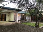 Battaramulla Pelawatta Road Single Story Luxury House For Rent.