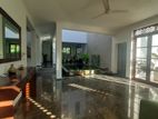 Battaramulla Super Luxury Villa For Urgent Sale.